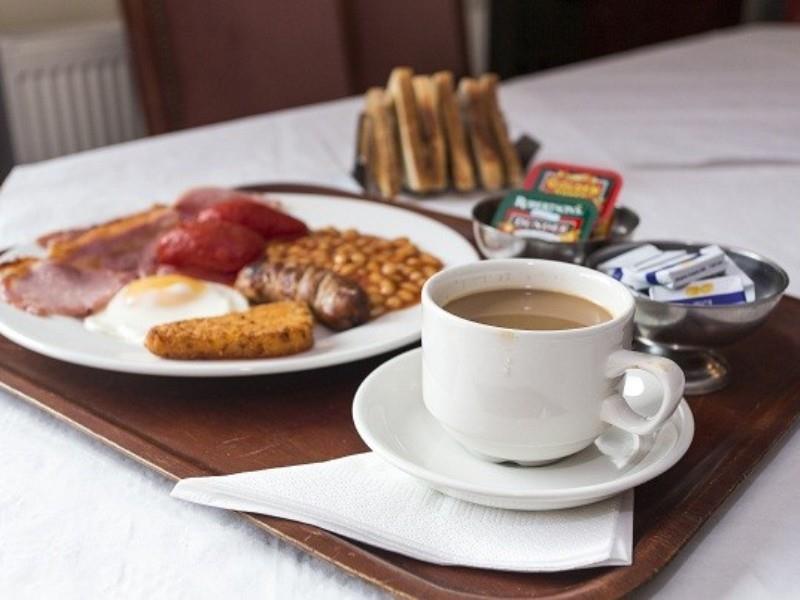 Oyo Ridgeway Hotel Чингфорд Екстериор снимка
